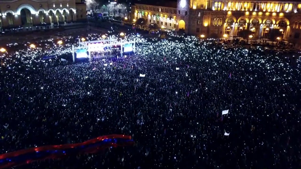 Armenien: Regierungschef bereit zu Neuwahlen