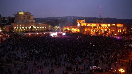 Pashinyan admite convocar eleições antecipadas na Armênia