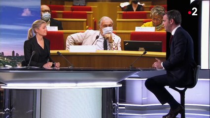 Covid-19 : Olivier Véran maintient le cap du gouvernement et incite à la vaccination massive