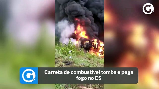 Carreta de combustível tomba e pega fogo no ES 2