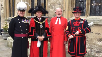 The Andrew Eborn Show PET CEMETERY with Canon Roger J Hall MBE Queen's Chaplain