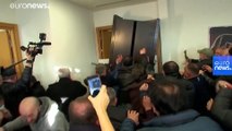 Gürcistan'da vekilliği düşürülen ana muhalefet lideri polis operasyonuyla gözaltına alındı