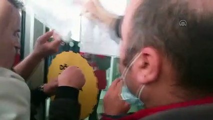 İSTANBUL - Kartal Belediyesine grev kararı asıldı