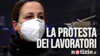 Covid, protesta dei lavoratori dello spettacolo: a Milano cinema occupato insieme agli studenti