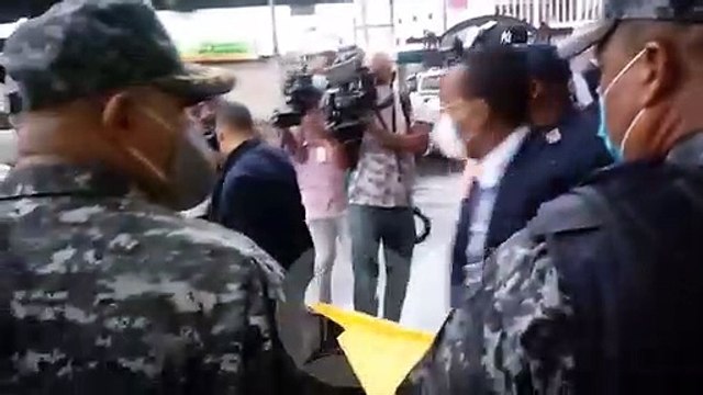 Momento en que Ministerio Público se retira de la Cámara de Cuentas