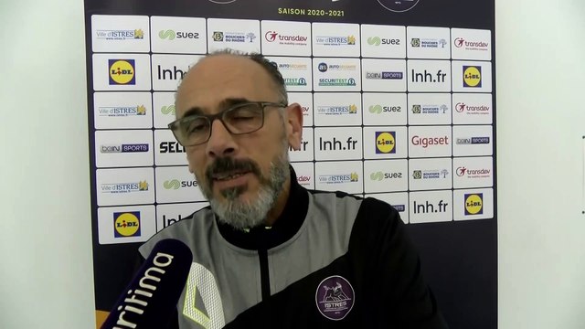 Le coach Gilles Derot avant istres Provence Handball - Paris