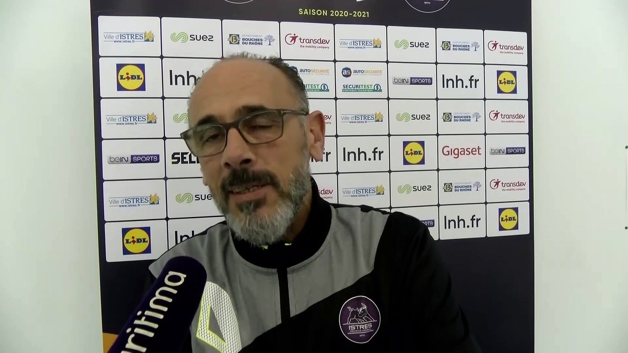 Le coach Gilles Derot avant istres Provence Handball - Paris