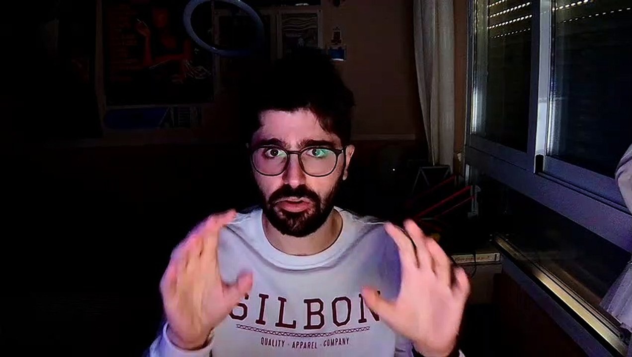 Razer Kiyo Pro - A oscuras, luz monitor