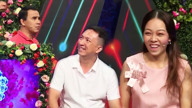 Cô Nàng MŨM MĨM Quá Vui Vì Lần Đầu Được Hôn HÔN Thắm Thiết Vì Chưa Từng Được Hôn