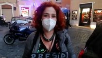 Angela Sajeva spiega la protesta dei lavoratori del mondo dello spettacolo a Roma