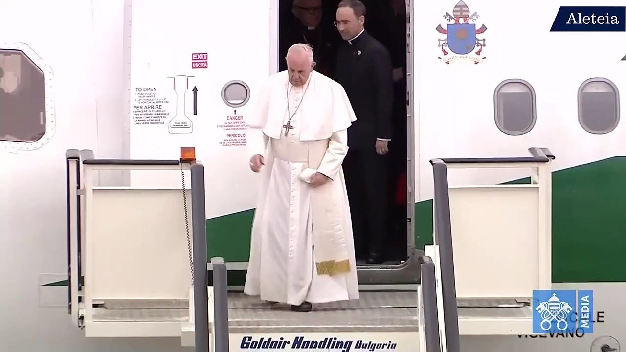 L'arrivo del Papa a Sofia