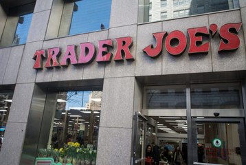 9 Staples Dietitians Buy From Trader Joe's For Easy Weeknight Dinners