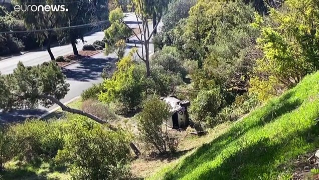 أسطورة الغولف تايغر وودز في المستشفى بعد حادث سير كبير