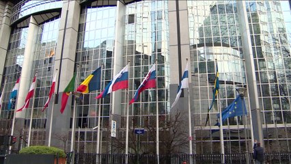 La Eurocámara da el primer paso para levantar la inmunidad de Puigdemont