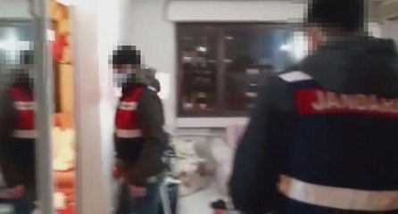 Sosyal medyadan uyuşturucu satıyorlardı: Lüks sitede yakalandılar