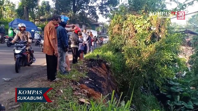Truk Muatan Palet Masuk Jurang Sedalam 30 Meter