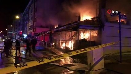 Kızılcahamam'da sabaha karşı bir markette yangın çıktı