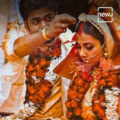 Singer Durnibar Saha Ties The Knot With Minakshi Mukherjee