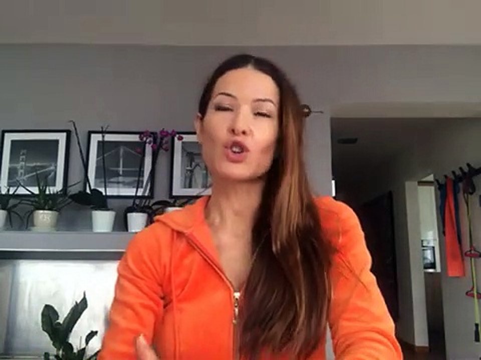 Bi’Bilen Doris Hofer - Videolu Görüş - Fitness'da ne kadar sürede vücut yapılır?