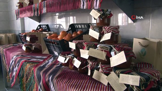 Ev hanımlarının 'El emeği göz nuru' mandalina reçelleri sofraları süslemeye başladı