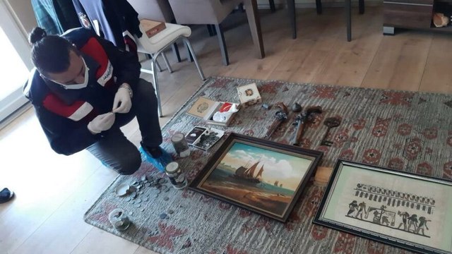 Tarihi eser kaçakçısı, evini müzeye çevirmiş
