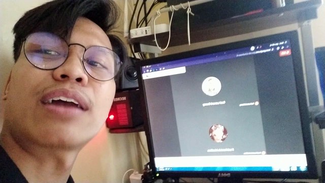 MY SLEEPING STUDENT IN ONLINE CLASS