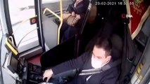 Beylikdüzü’nde otobüs içerisinde feci kaza kamerada