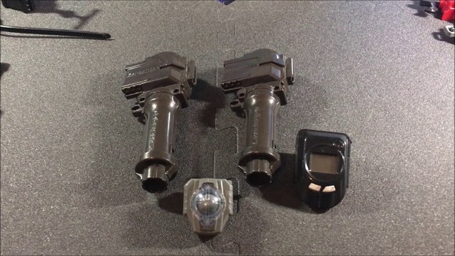 Takara Tomy MFB Launcher Grips + Beypointer unboxing! | Beyblade Ylisse!