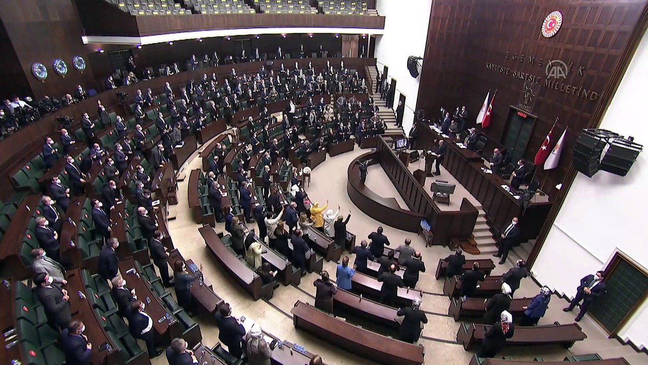 TBMM - Cumhurbaşkanı Erdoğan: 'Bir süredir maruz kaldığımız ekonomik tuzaklarla mücadele ederken, salgını bahanesiyle yeni bir finansal dalgalanma oluşturmak isteyenlere, elimizdeki tüm araçları kullanarak fırsat vermedik'