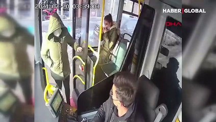 ALES'e giderken kimliğini evde unuttu, şoförün yardımıyla sınava yetişti