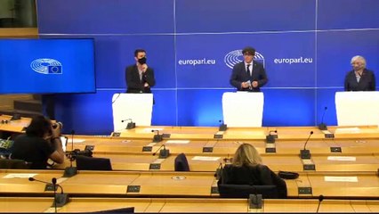 Puigdemont pide a la Eurocámara no aceptar la "presión española"