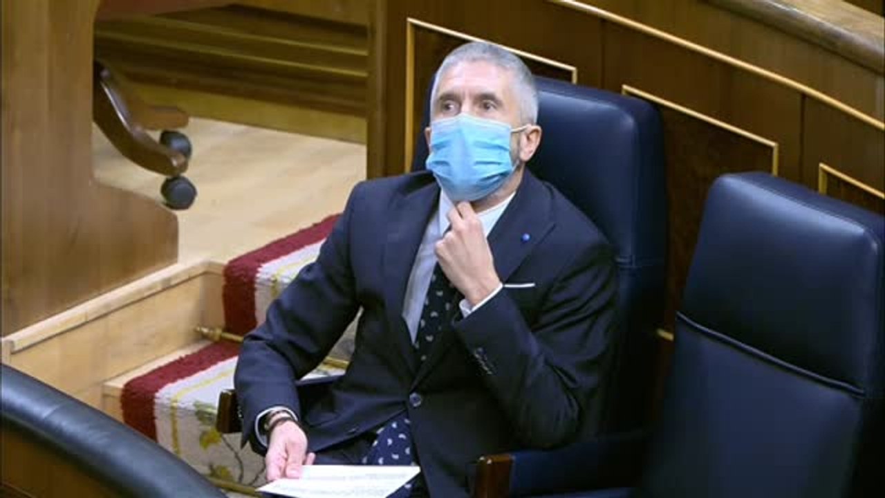 Marlaska reprocha a la ultraderecha que utilice su "celo" hacia la Policía según le convenga