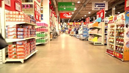 Fake Bottles of Yellow Tail Wine Are Popping Up in the U.K.