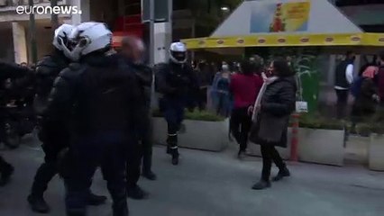 Αθήνα: Ένταση στην πορεία συμπαράστασης για τον Δημήτρη Κουφοντίνα