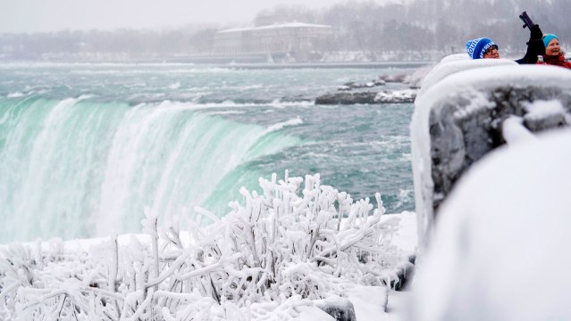 Niagara Falls Is Partially Covered in Ice — and It's Absolutely Stunning