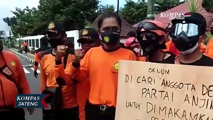 Sukarelawan protes anggota DPRD soal pemakaman Covid-19