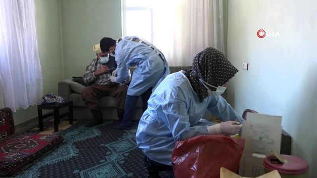 Karlı yolları aşıp, Paşa dedenin aşısını yaptılar