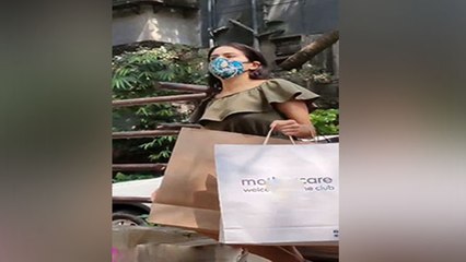 Kareena Kapoor Second Baby को Sara Ali Khan का बड़ा Gift; FULL VIDEO | Boldsky