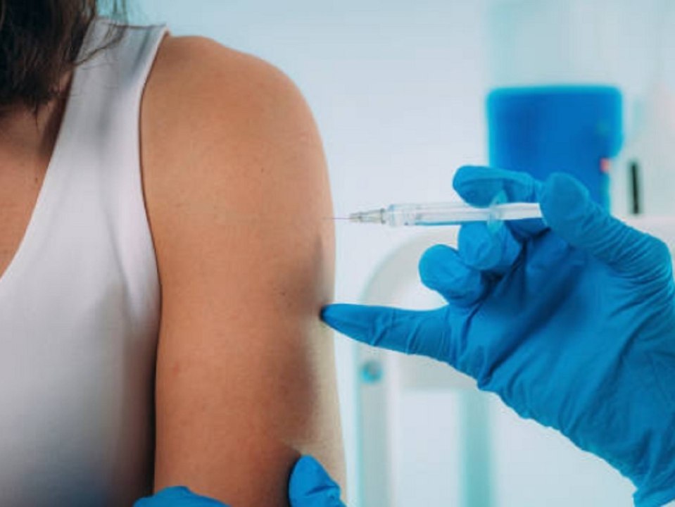 Union und SPD: Impfvordrängler sollen bald ordentlich blechen