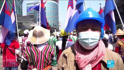 Coup d'État en Birmanie : les manifestations continuent, début des pourparlers