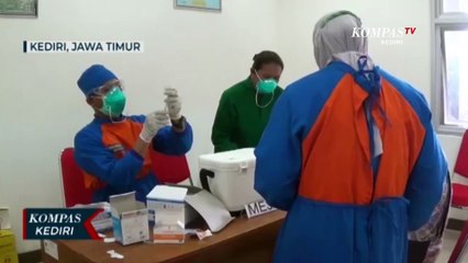 Ratusan Anggota Satpol PP dan Pemadam Kebakaran Ikuti Vaksinasi Covid-19