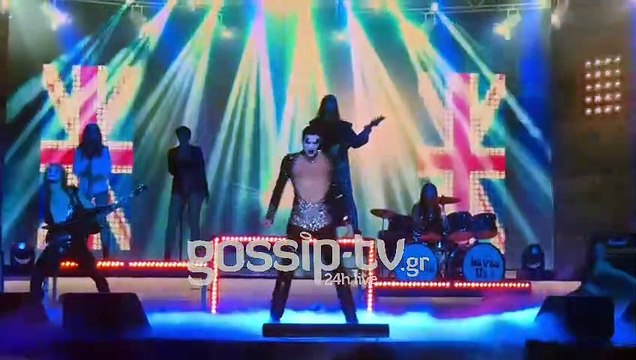 YFSF All Star: Aγνώριστος ως Robbie Williams ο Ίαν Στρατής