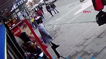 AKSARAY Kaldırımda anneannesini bekleyen Dilek'e yumruklu saldırı kamerada