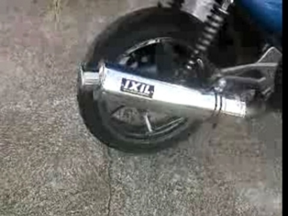 Kawasaki ER 5 avec pot ixil avec chicane