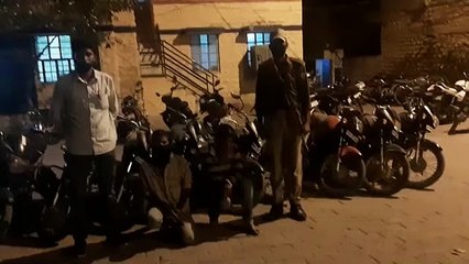 चोरी की तेरह मोटरसाइकिल बरामद, दो गिरफ्तार