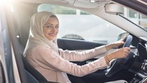 Saudi women get behind the wheel