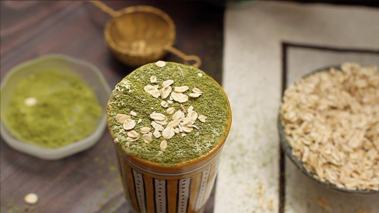 Healthy and Smart... Matcha Smoothie