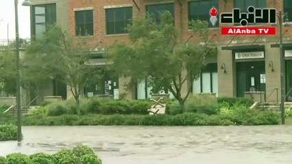 الإعصار سالي يغرق شوارع بينساكولا في فلوريدا