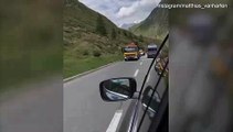 أفخم حادث سيارات في العالم على طريق جبال الألب السويسرية