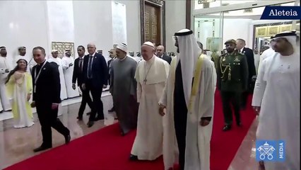 Video herunterladen: Papa Francesco negli Emirati Arabi Uniti